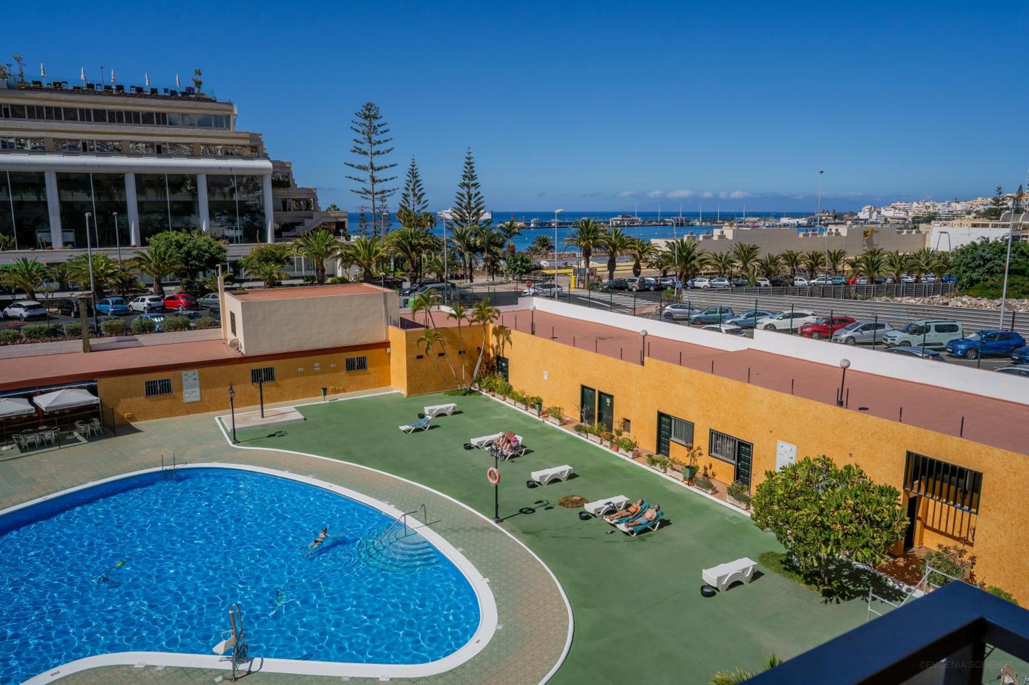 Apartments In Los Cristianos, Tenerife, Canary Islands Los Cristianos  Eksteriør billede